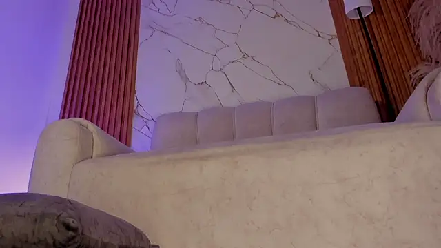 Sara_gwen - slap ass and spread asshole