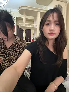 Huihui_520 - 撞到下巴痛痛，哥哥心疼宝宝