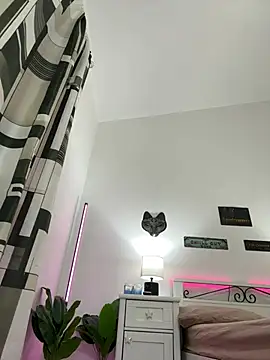 Student_Zebra20 - Last tipper gets 10 mins lush control