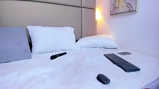 Pinktaylor_