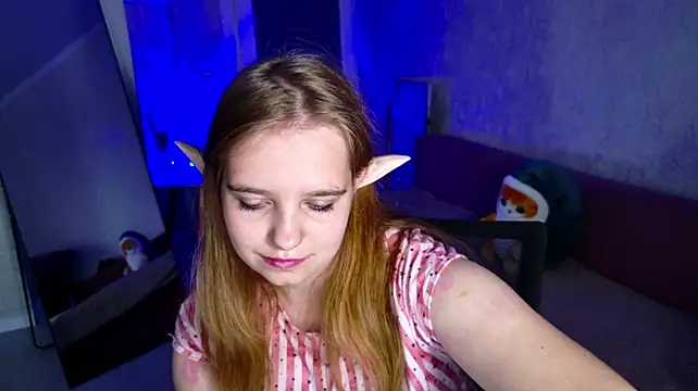 Luna404 - Run an ice cube over your neck