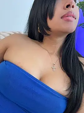 _Emily_Thompson_ - SEXY BLOW JOB +SPITTING ON TITS🍈🍈💦