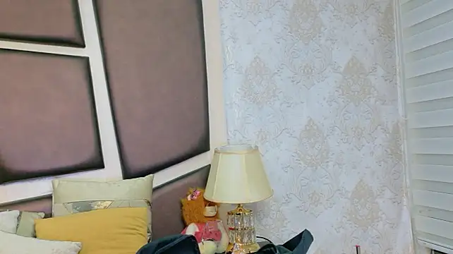 AshleyMorgans - suck finger