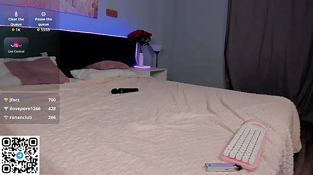 Linablueeyed - hush 2 + take off my panties