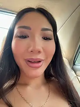 Lean_lie8 - 🍒Tits out in Mens Toilet 3min RISKY🥵