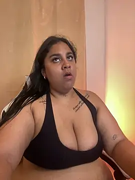 Liith - 3 fingers in my pussy