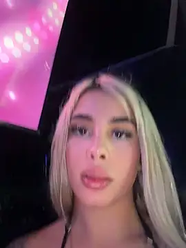 YouCandiSumisa - Boobs in disco