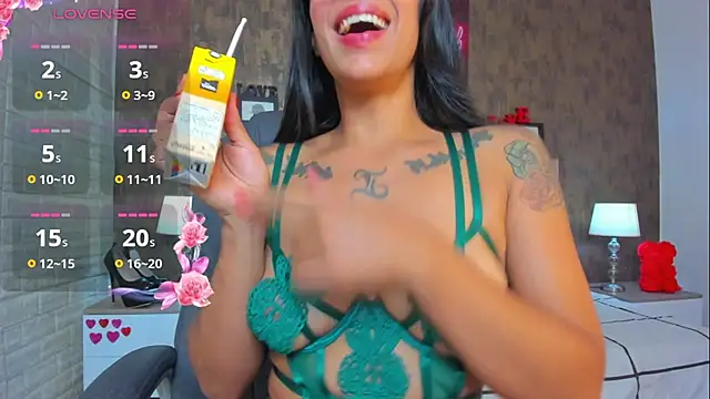 Lauryn__brown - FLASH BOOBS