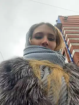 AdelRich - Show tits on public