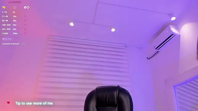 NickyLawson - Spanks ass or pussy 💖