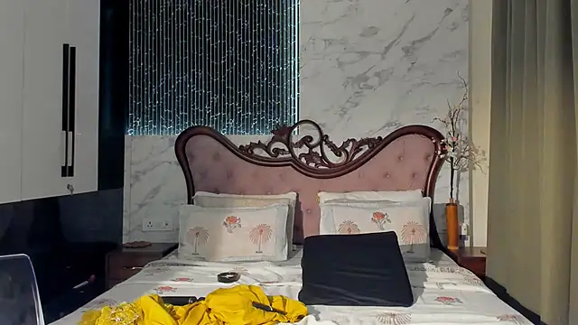 Bad_Girl_Kayra69 - Lush in Ass🍒🍑🔞Spank Red Ass👋🏼🫦