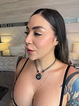 Miacoleman_ - oil tits