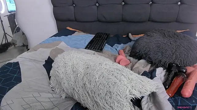 Amapola_magical - 2 FINGERS ASS ✌🍑