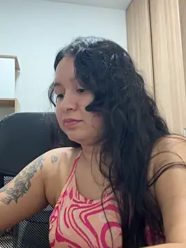 Pretty_Isadora - Silencio, personas cerca