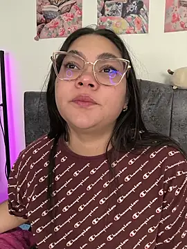 Vale_Walker - Open that pussy hairy