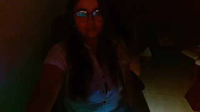 Ixchel_Anaid - You want me to suck your cock.