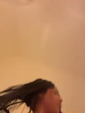 Vellaah - Oil ass spanks