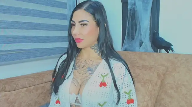 EmiliMontero - Striptease, dance, suck and deepthroat