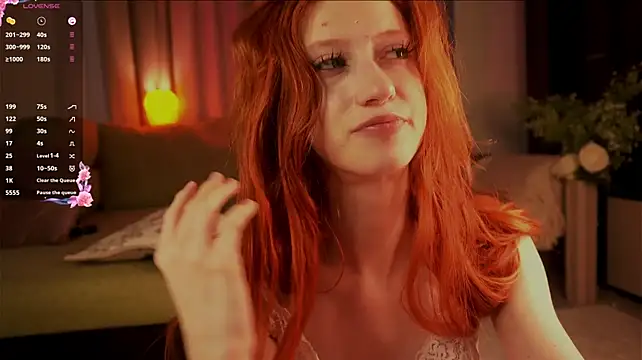 HaleyKoelling - flash boobs