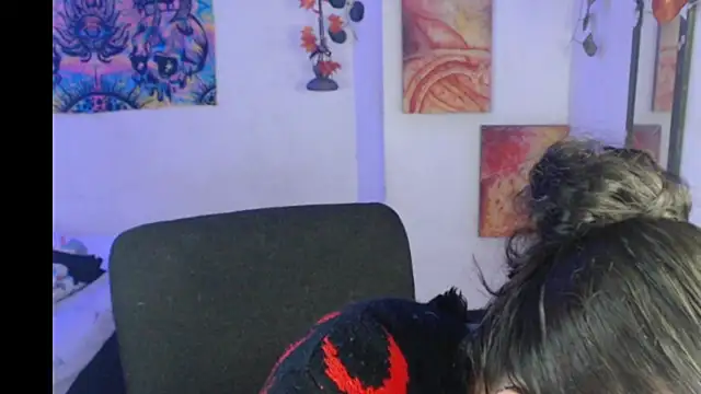 Bastethott - squirt or cum?