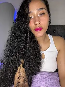 Jaderossxx - COWGIRL IN BIG DILDO