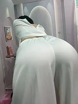 Nana-19 - Show boobs oil