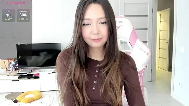 Fluffy_Rose - make my nipples har and pinch it