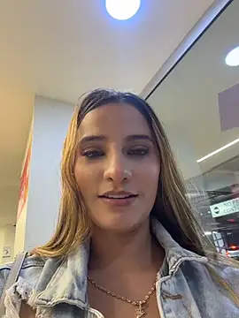 Vaniluu9 - 🍑💦Fingers in mi ass 💦❤️‍🔥❤️‍🔥