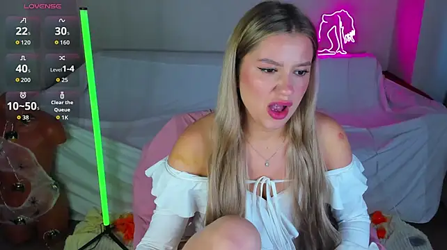 Shakira_Lux - NAKED