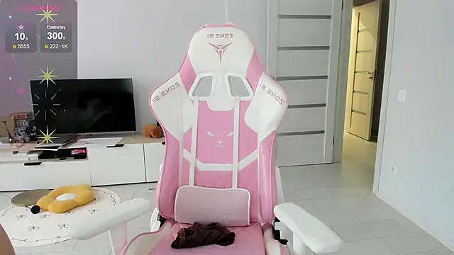 Fluffy_Rose - make my nipples har and pinch it