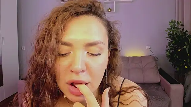 WowwGirl - Sexy twerk seducing 🍑