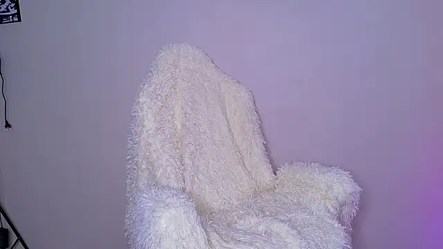 Love4me01 - Spank my bare ass