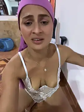 Aisha_k - Show ass in thread slowly😍