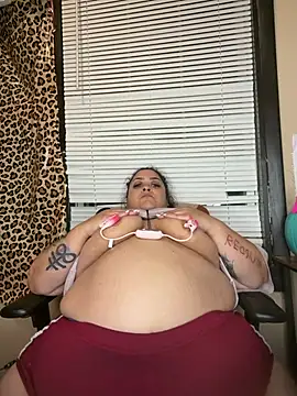 Tillymarie - Deepthroat dildo on wall