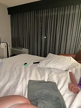 Kikikitti - FUCK MY 😸 with 16 INCHES