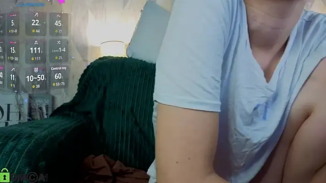Michelle_Blond - show naked tits