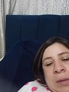 Shy_Velvet26 - My first Tokens ;)