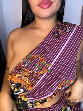 Shara_queen1 - 2 fingers in my pussy