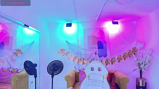 Sofi_monroeee - Full naked + sexy dance + spanks ass