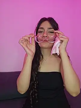 LeoyNicky98 - Open ass in 4 + oil 🍑 💦