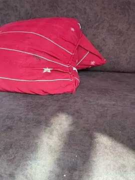 Juicey_bhabhi_pussy - Spit on pussy and boobs check insta boys