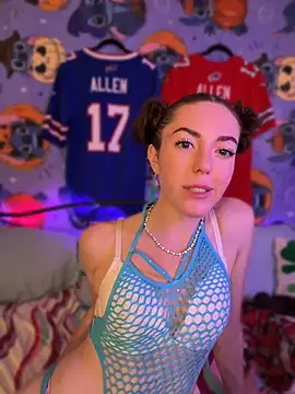 Babygingerboo - Take bra off and slap titties 😉
