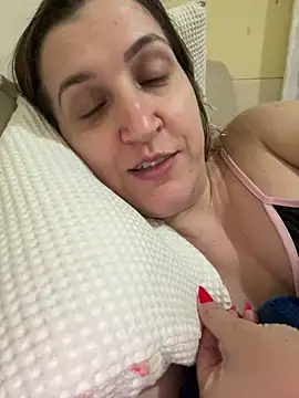 Bia_sexynovaes - Bia arromba esse cuzinho na máquina