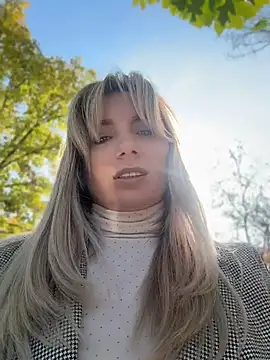 Crazy-Rosa - Hi guys 💋play with me