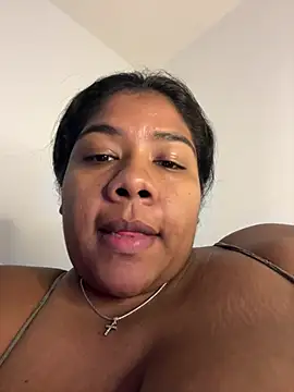 Paola091 - Show my oil tits