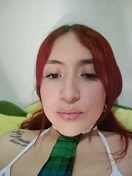 Rojita_honey - Bra off