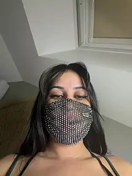 Queen-chamss - Boobs play💦🔥🥵🌶️
