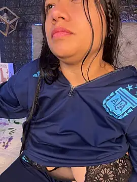 Im_Little - show tits 🤭🤭