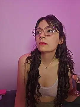 LeoyNicky98 - Open ass in 4 + oil 🍑 💦