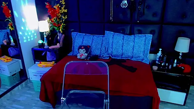 Cloelombard - bouncing breasts
